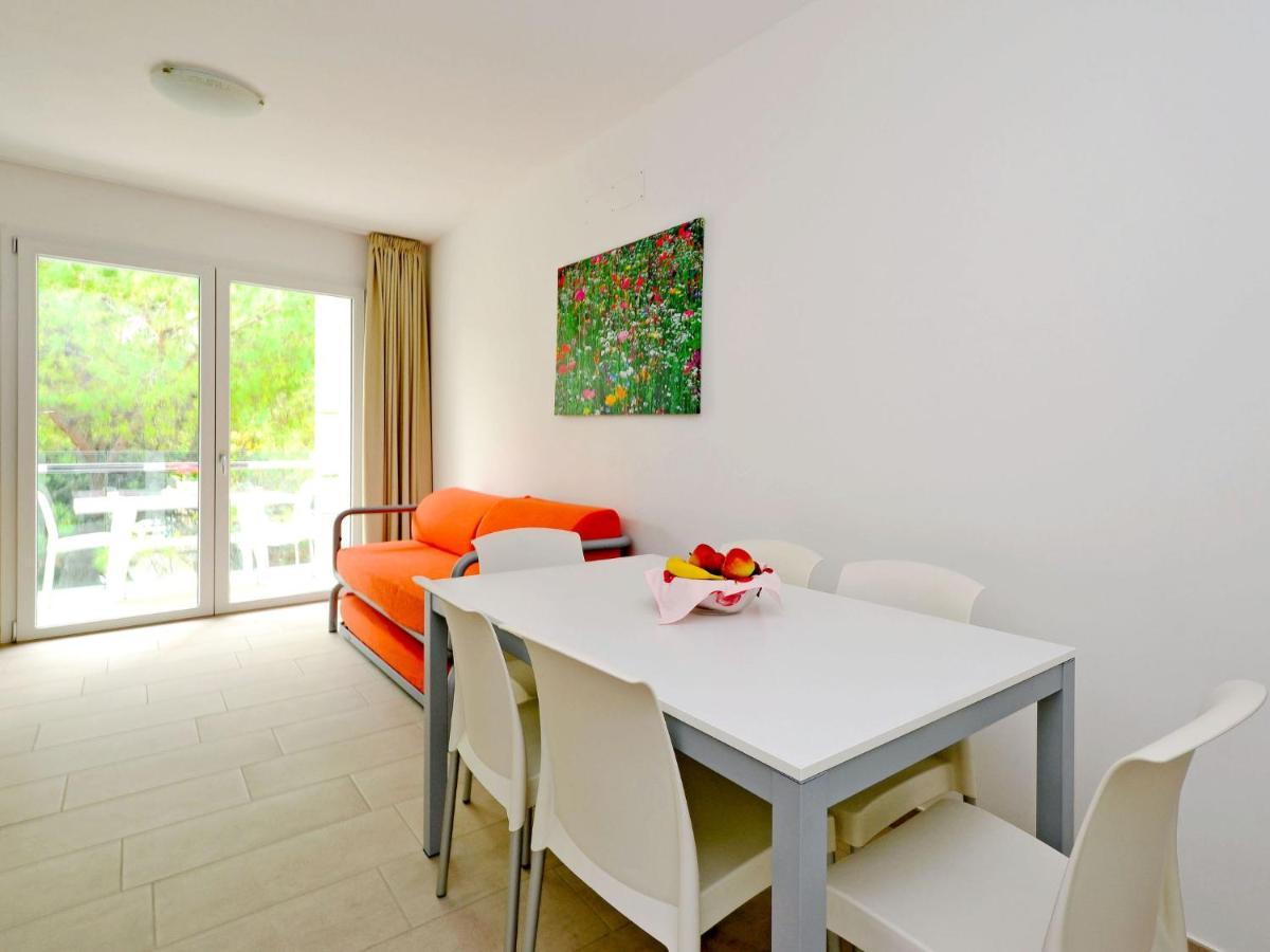 Apartment Fiore-2 By Interhome Линьяно-Саббьядоро Экстерьер фото
